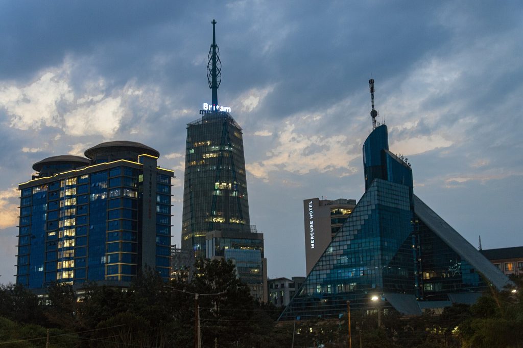 7 Days Kenya Bush Honeymoon: Masai Mara, Lake Nakuru, Naivasha & Nairobi safari view 4